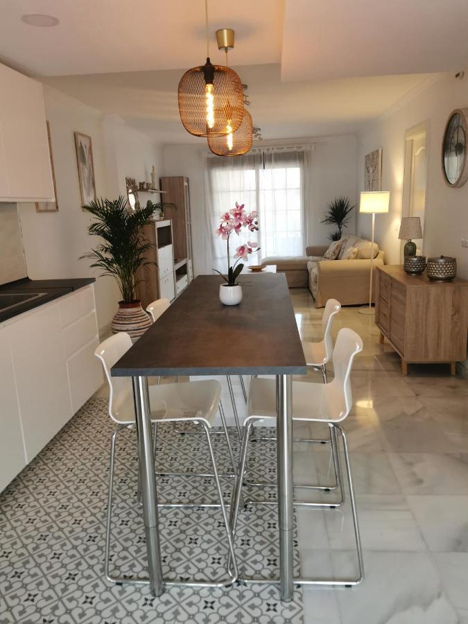 Lolo'S House Lägenhet Benalmádena Exteriör bild